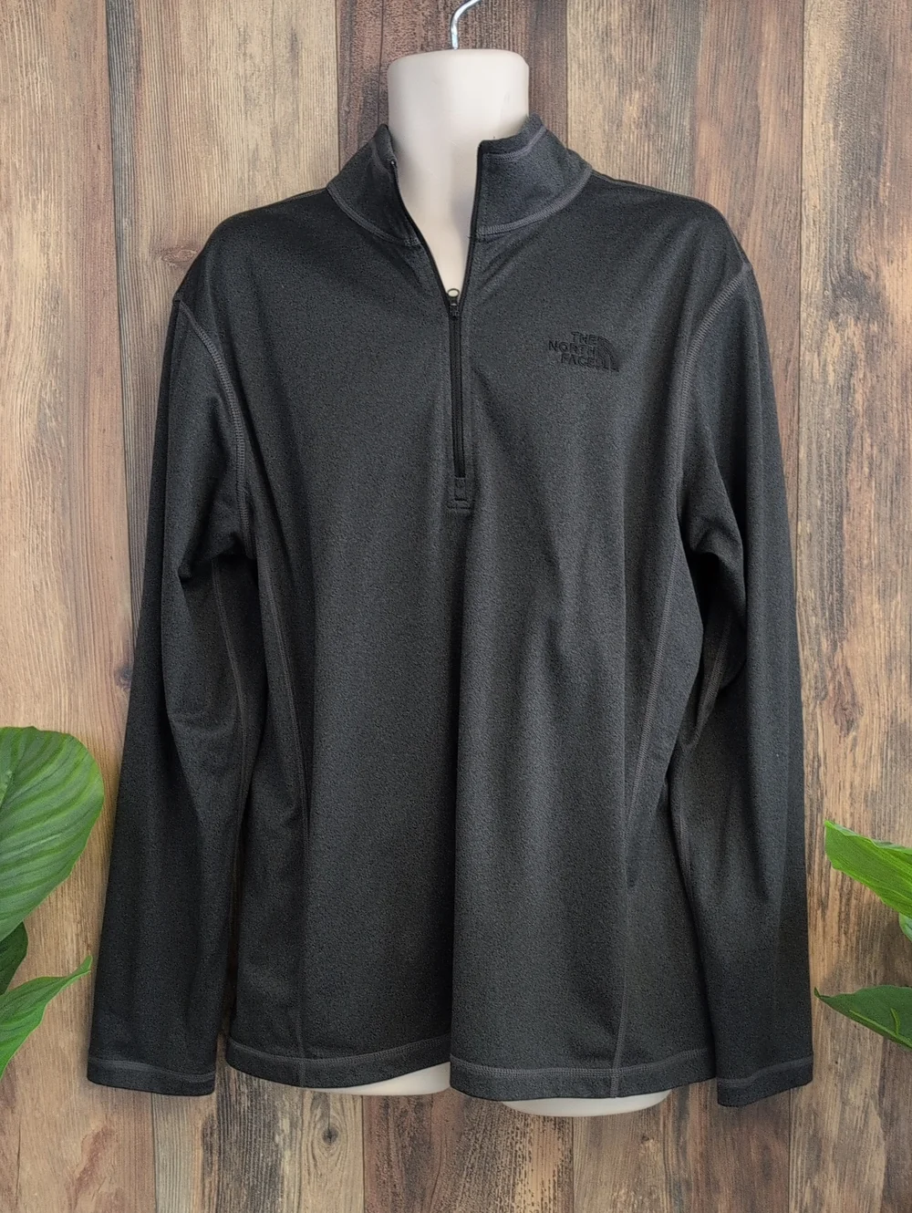 The North Face Charcoal Lightweight Tech Glacier Quarter-Zip Jacket XL   878A